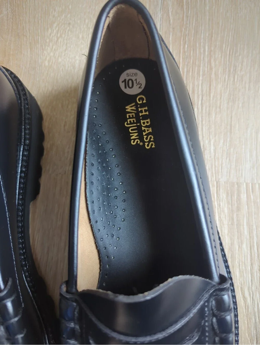 GH Bass Weejuns Larson Black Polished Leather Penny Loafers Shoes Mens 10.5